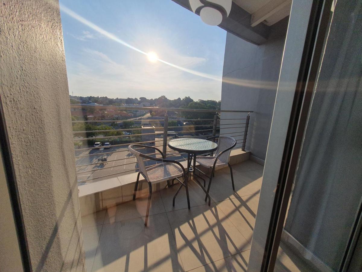 Unit 26, Genesis Appartement Johannesburg Buitenkant foto